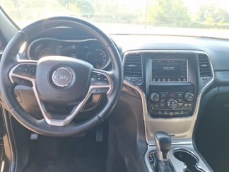 Used 2019 Jeep Grand Cherokee Laredo video 2