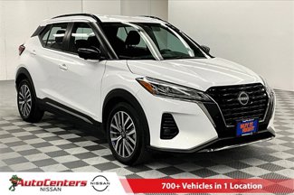 Used 2024 Nissan Kicks SR image 1