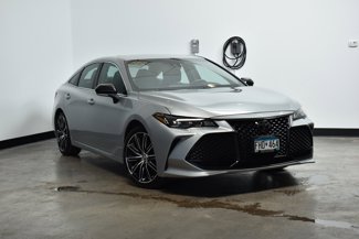 Used 2020 Toyota Avalon XSE image 1