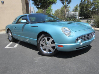 Used 2002 Ford Thunderbird Deluxe image 1