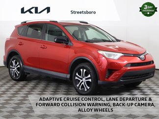 Used 2017 Toyota RAV4 LE image 1