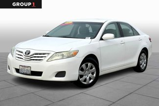 Used 2011 Toyota Camry LE image 1