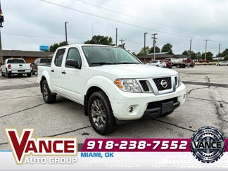 Used 2021 Nissan Frontier SV image 1