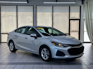 Used 2019 Chevrolet Cruze LT w/ Convenience Package image 1