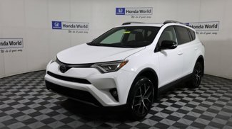 Used 2017 Toyota RAV4 SE image 1