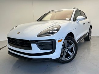 Used 2025 Porsche Macan image 1