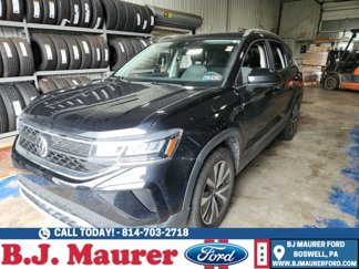 Used 2022 Volkswagen Taos SE w/ Panoramic Sunroof Package image 1