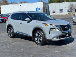 Used 2021 Nissan Rogue SL w/ Premium Package image 1