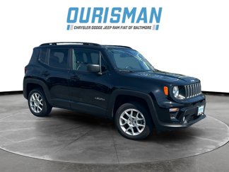 Used 2023 Jeep Renegade Latitude w/ Premium Group image 1