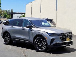 New 2025 Lincoln Nautilus Premier image 1