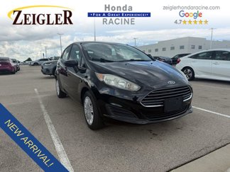 Used 2016 Ford Fiesta S image 1