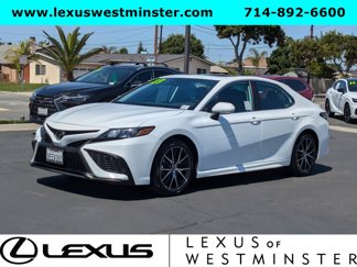 Used 2023 Toyota Camry SE image 1