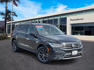 Certified 2022 Volkswagen Tiguan SE image 1