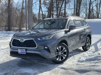 Used 2020 Toyota Highlander XLE image 1