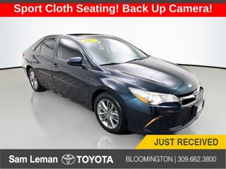 Used 2017 Toyota Camry SE image 1