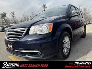 Used 2013 Chrysler Town & Country Touring-L image 1