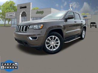 Used 2021 Jeep Grand Cherokee Laredo image 1