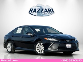 Used 2021 Toyota Camry LE image 1