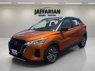 Used 2021 Nissan Kicks SV image 1