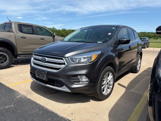 Used 2019 Ford Escape SE image 1