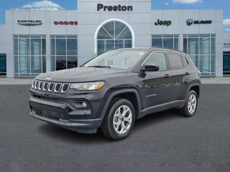 New 2025 Jeep Compass Latitude image 1