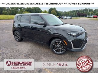 Used 2023 Kia Soul EX image 1