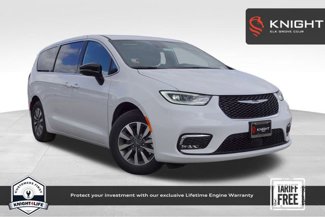 New 2025 Chrysler Pacifica Select w/ Uconnect Theater Family Group image 1
