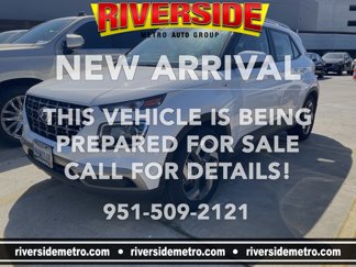 Used 2023 Hyundai Venue SEL image 1