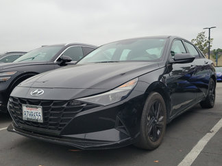 Used 2022 Hyundai Elantra SEL w/ Preferred Accessory Package image 1