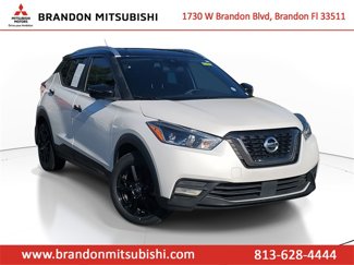 Used 2020 Nissan Kicks SR image 1