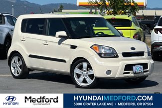 Used 2011 Kia Soul ! image 1