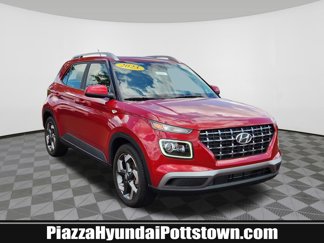 Certified 2023 Hyundai Venue Limited image 1