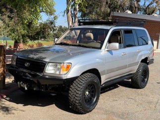 Used 2000 Toyota Land Cruiser image 1