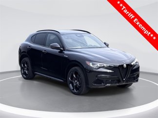 New 2025 Alfa Romeo Stelvio Sprint image 1