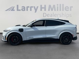 Used 2021 Ford Mustang Mach-E GT video 2