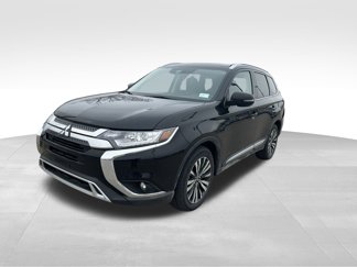 Used 2020 Mitsubishi Outlander SEL image 1