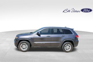 Used 2019 Jeep Grand Cherokee Laredo image 1