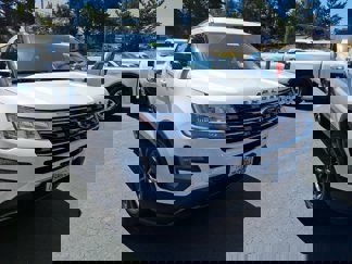 Used 2017 Ford Explorer XLT w/ Equipment Group 202A image 1