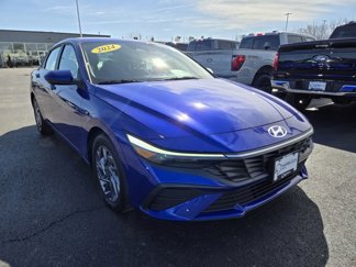 Used 2024 Hyundai Elantra SEL image 1
