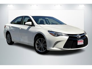 Used 2017 Toyota Camry SE image 1
