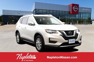Used 2019 Nissan Rogue SV image 1