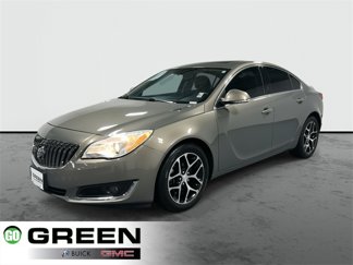Used 2017 Buick Regal Sport Touring image 1