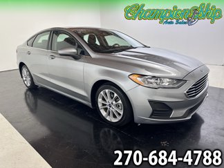 Used 2020 Ford Fusion SE image 1