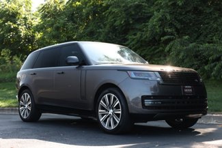 Used 2023 Land Rover Range Rover Long Wheelbase Autobiography image 1