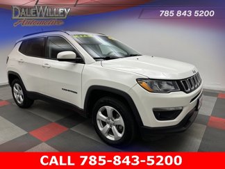 Used 2020 Jeep Compass Latitude image 1