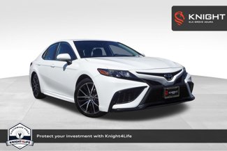 Used 2022 Toyota Camry SE image 1