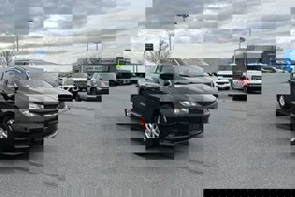 Used 2023 Chrysler Voyager LX image 1