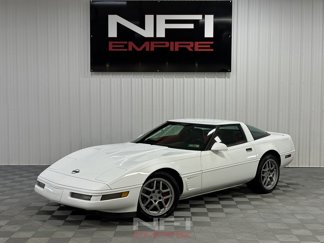 Used 1996 Chevrolet Corvette Coupe image 1