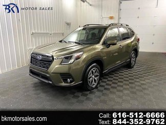 Used 2022 Subaru Forester Premium image 1