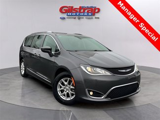 Used 2020 Chrysler Pacifica Touring-L image 1